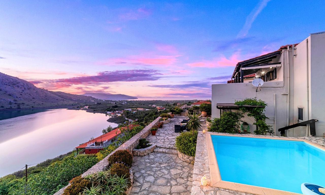 Du Lac Villas Kournás Eksteriør billede