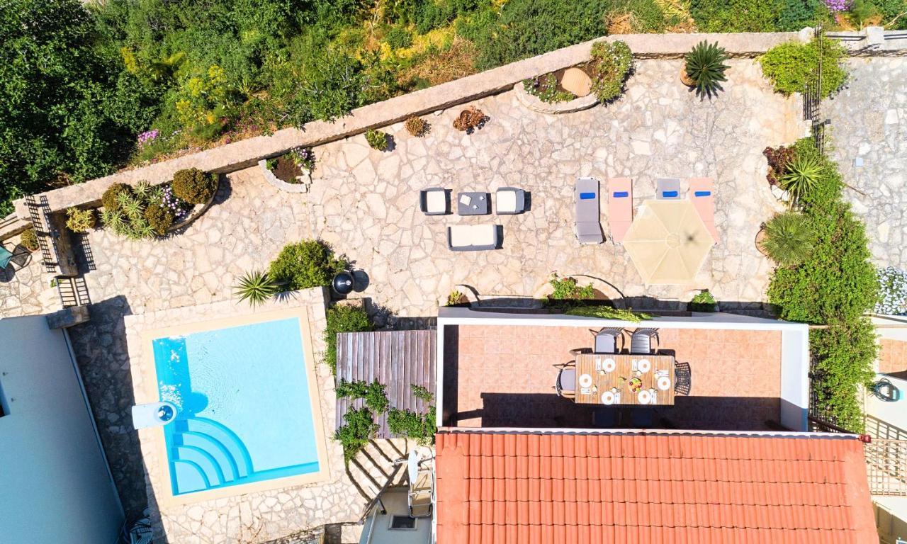 Du Lac Villas Kournás Eksteriør billede